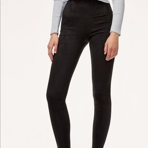 Wilfred Free Suede Daria leggings